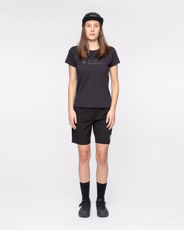 Chaser Logo T-shirt Women's