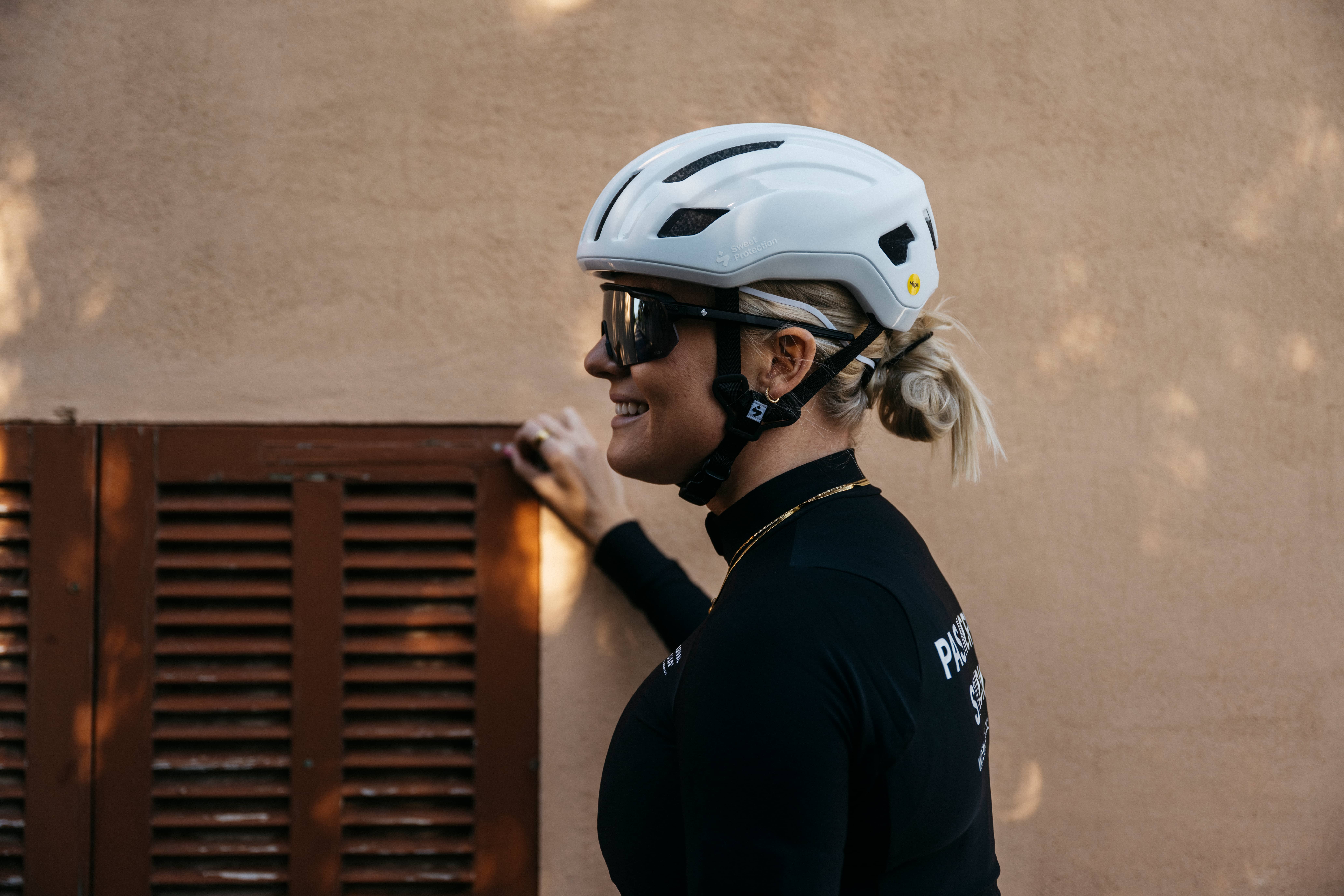 Sweet Protection Outrider MIPS Helm Weiß
