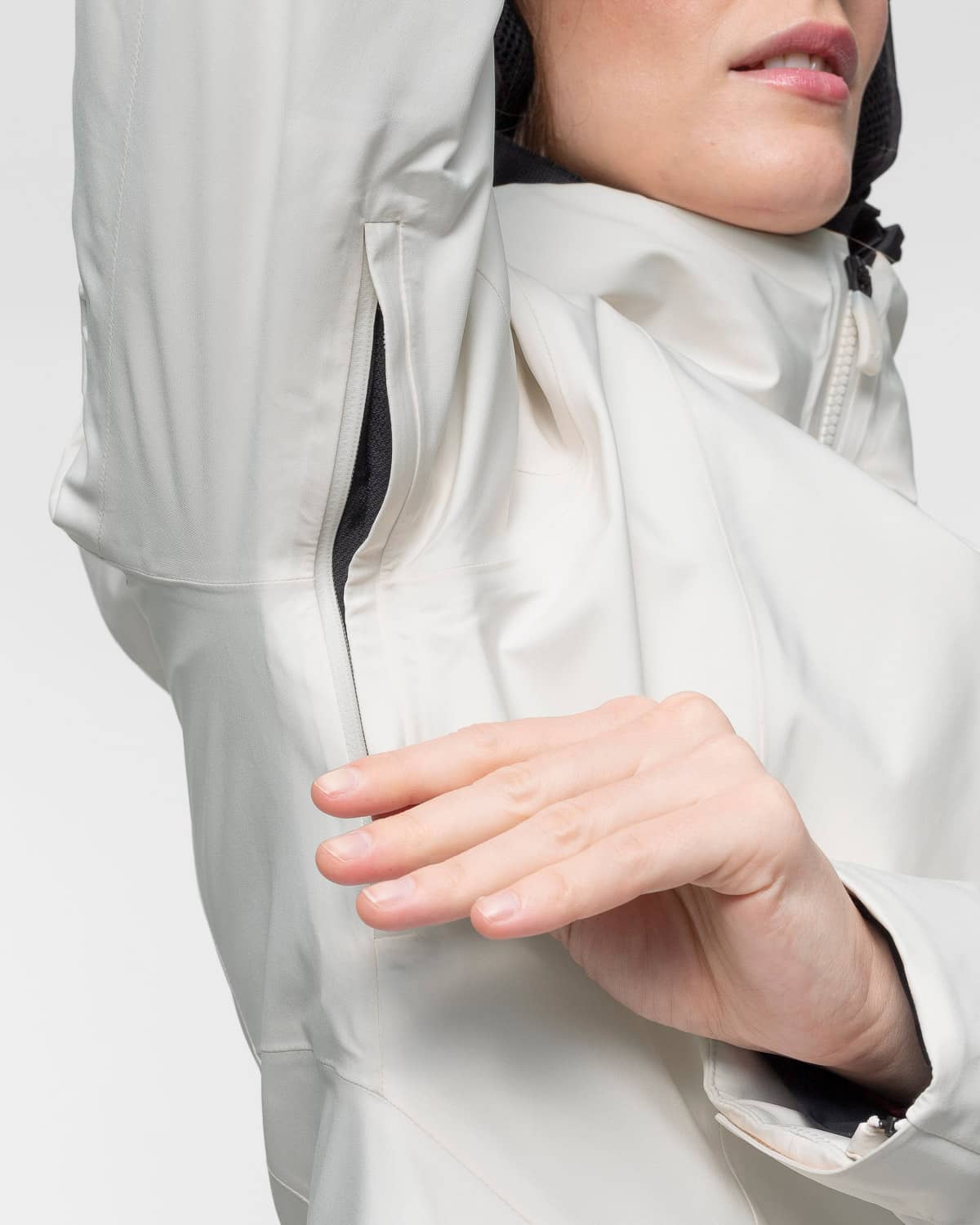 ジャケット・アウター WHITE MOUNTAINEERING GORE-TEX PRIMALOFT GORE-TEX JACKET - White Mountaineering®︎ – White Mountaineering