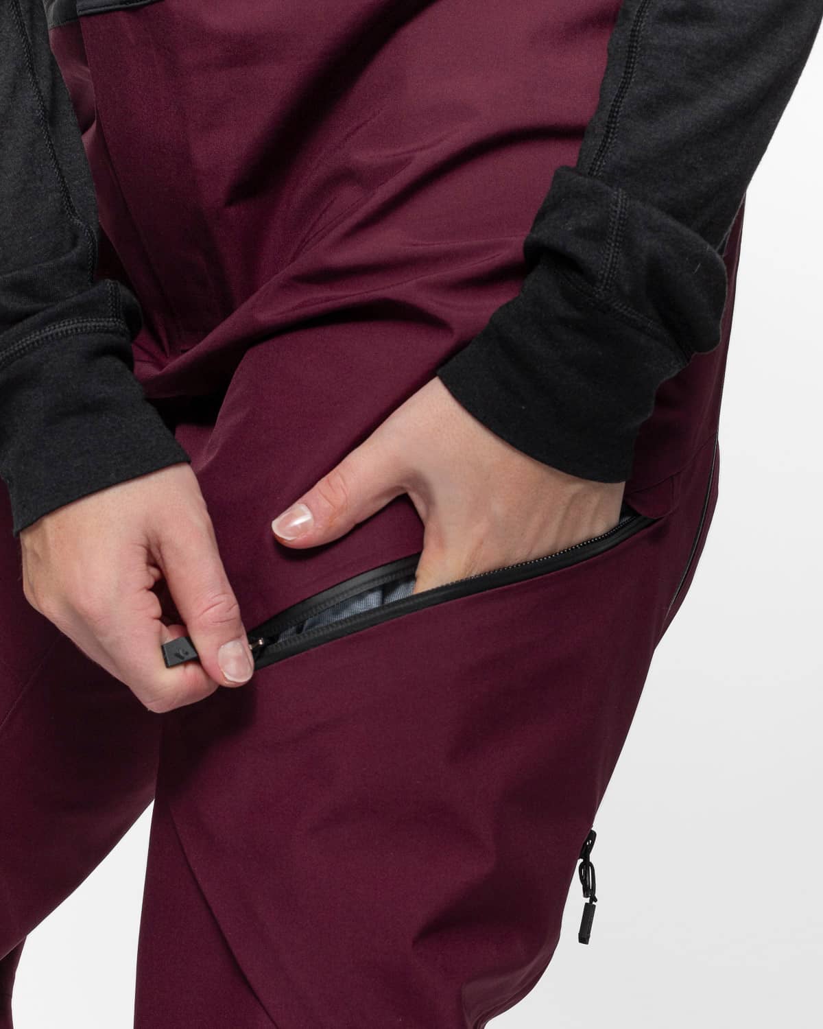 Crusader X GORE-TEX Bib Pants Women's - Red Wine