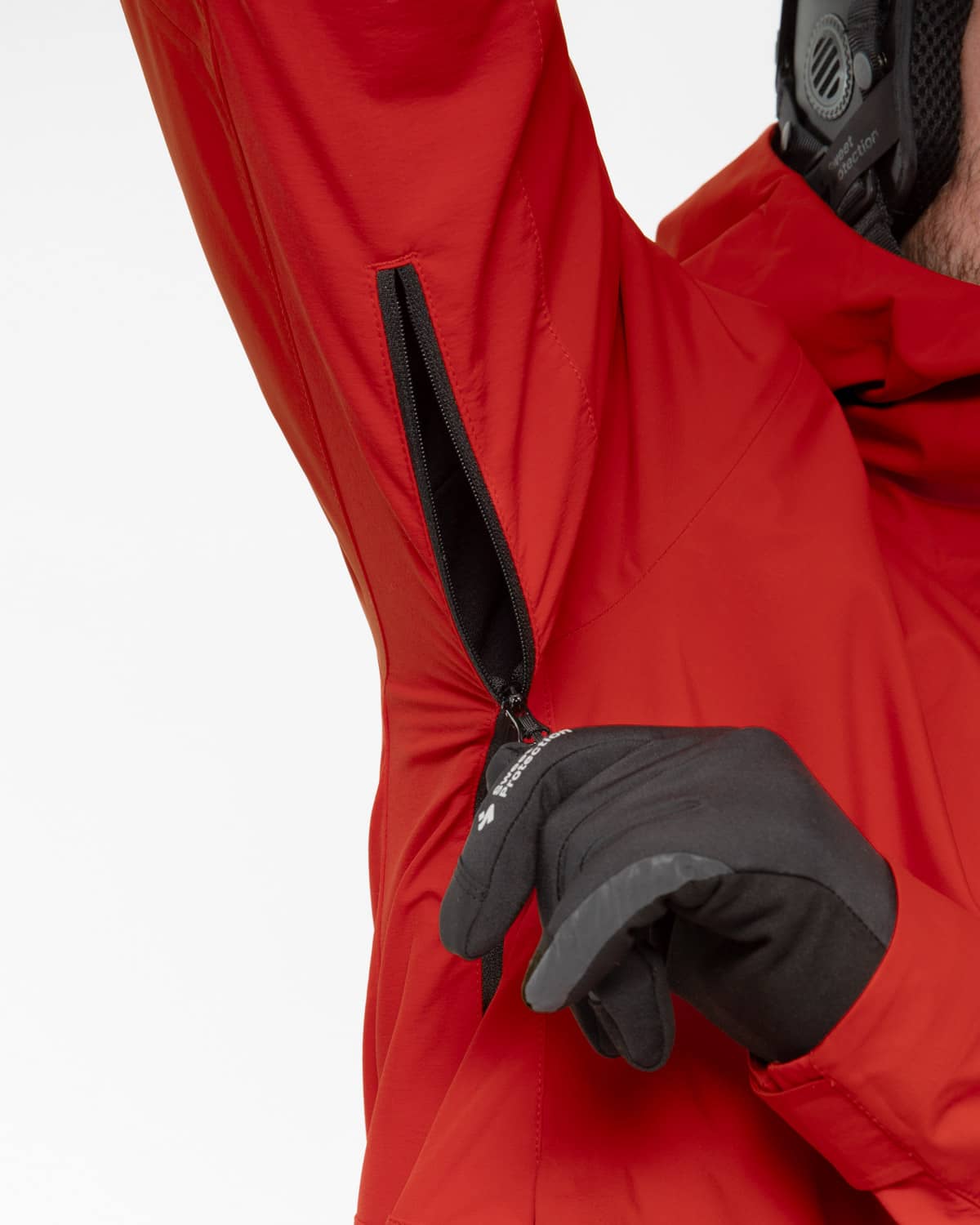 スウィートプロテクション Supernaut GTX Infinium ビブ LAVRED.jpg