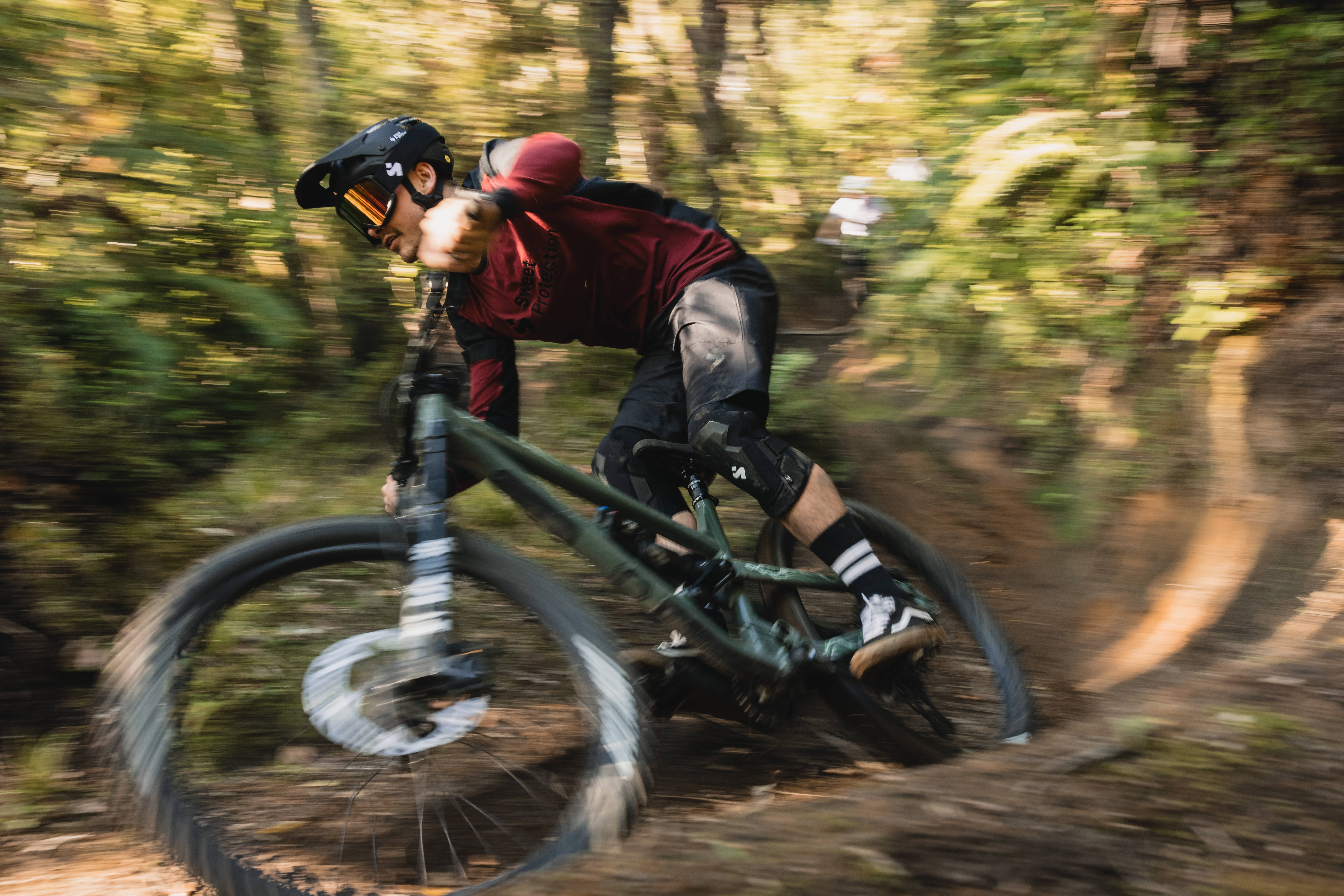 Bushwhacker 2Vi® Mips Helmet - Matte Black