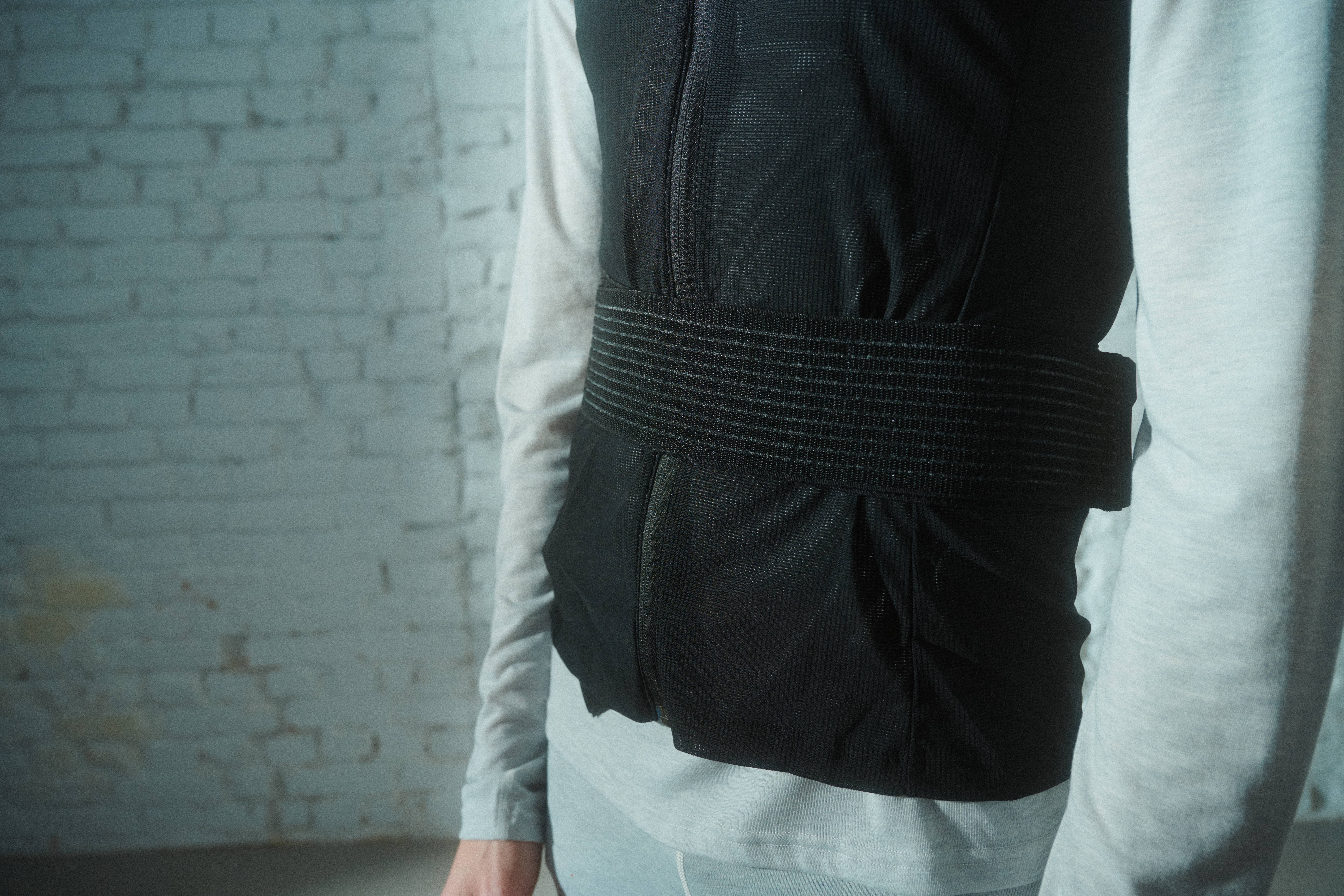 Back Protector Vest 2.0 Men's - True Black